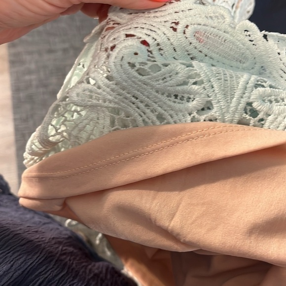 Lulu’s Dream Life Dress Lace Overlay NWT Bodycon Light Blue Size Medium - Picture 12 of 12